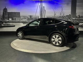Tesla Model Y – thumbnail 5