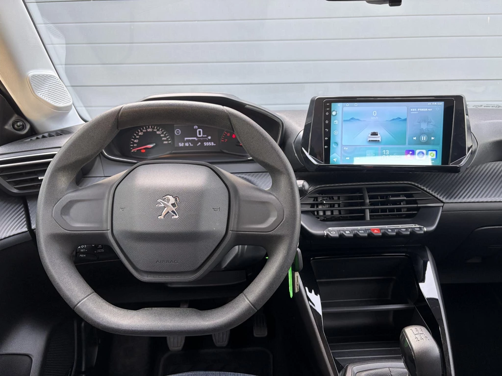 Peugeot 208 – foto 5