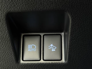 Toyota Yaris – thumbnail 27