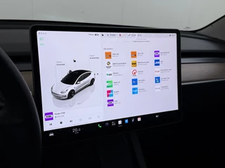 Tesla Model 3 – thumbnail 25
