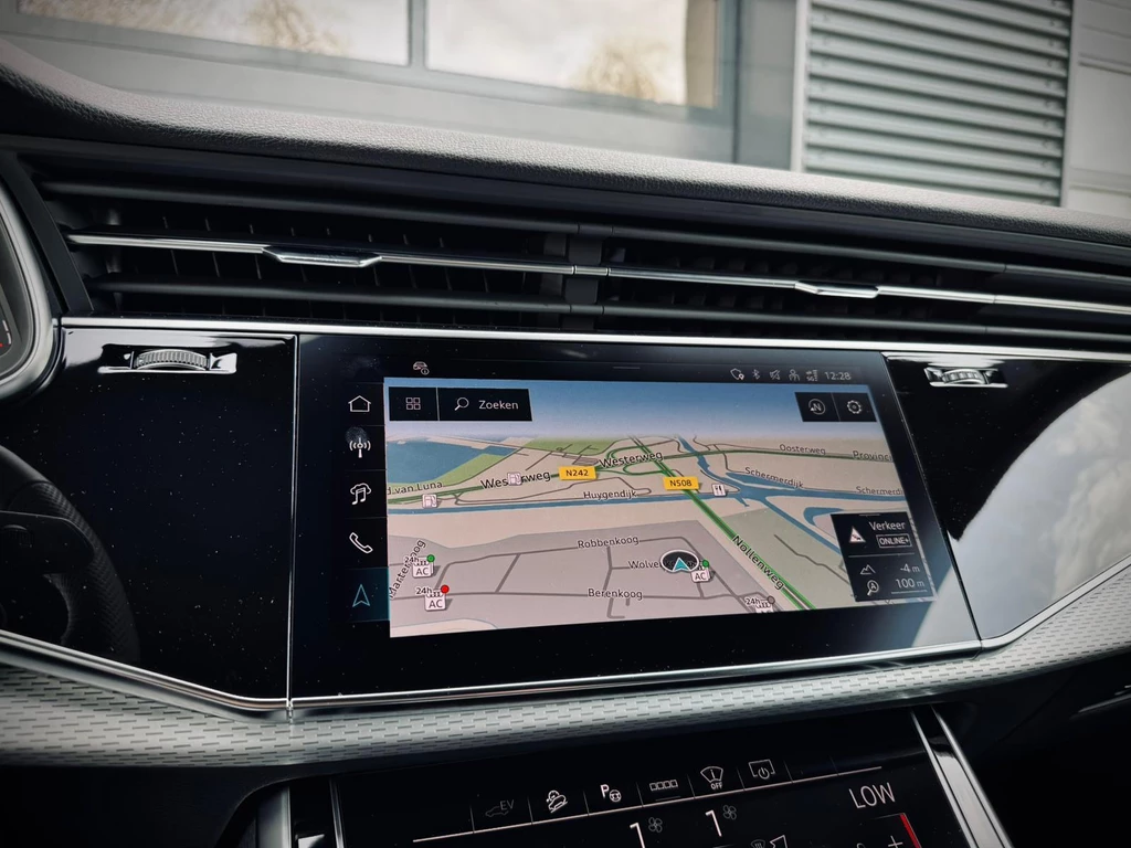 Audi Q8 – foto 30