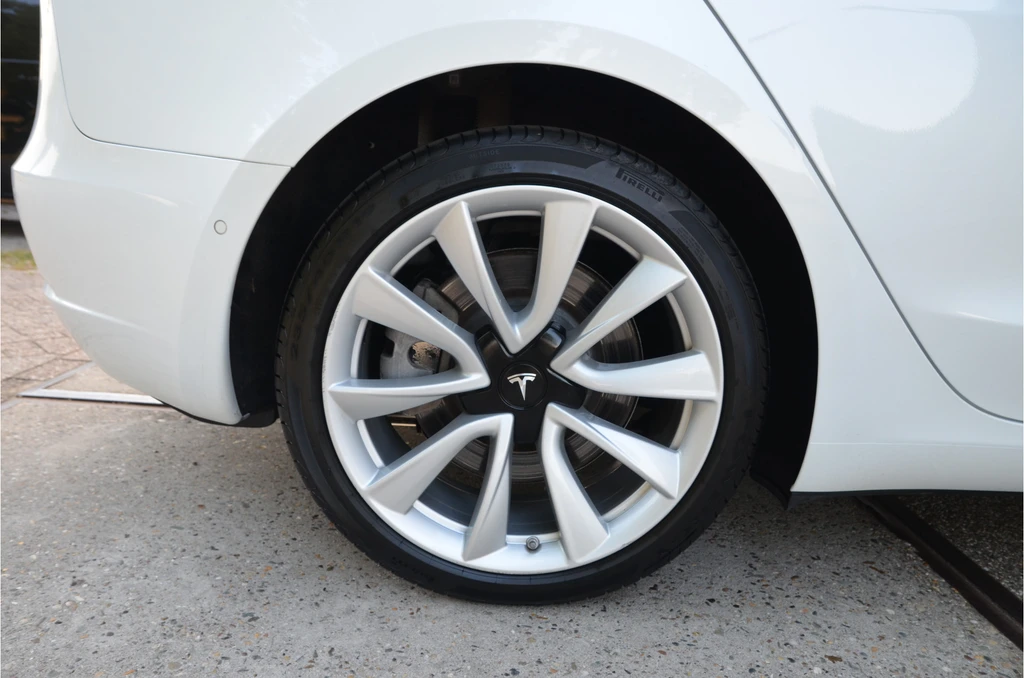 Tesla Model 3 – foto 35