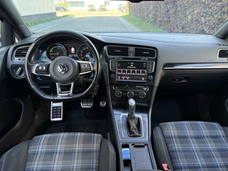 Volkswagen Golf – thumbnail 10