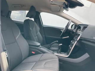 Volvo V40 – thumbnail 18