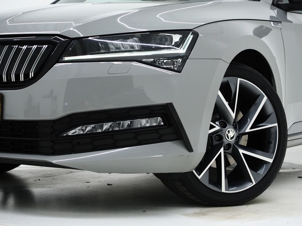Škoda Superb – foto 11
