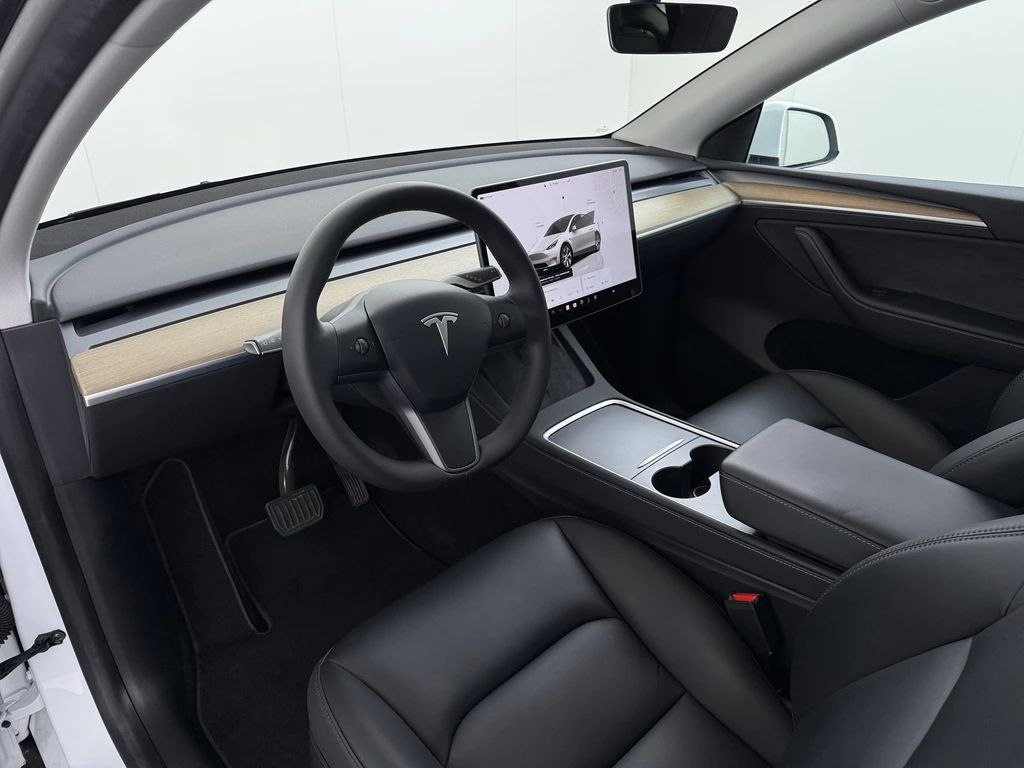Tesla Model Y – foto 15