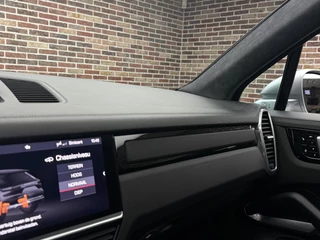 Porsche Cayenne – thumbnail 34