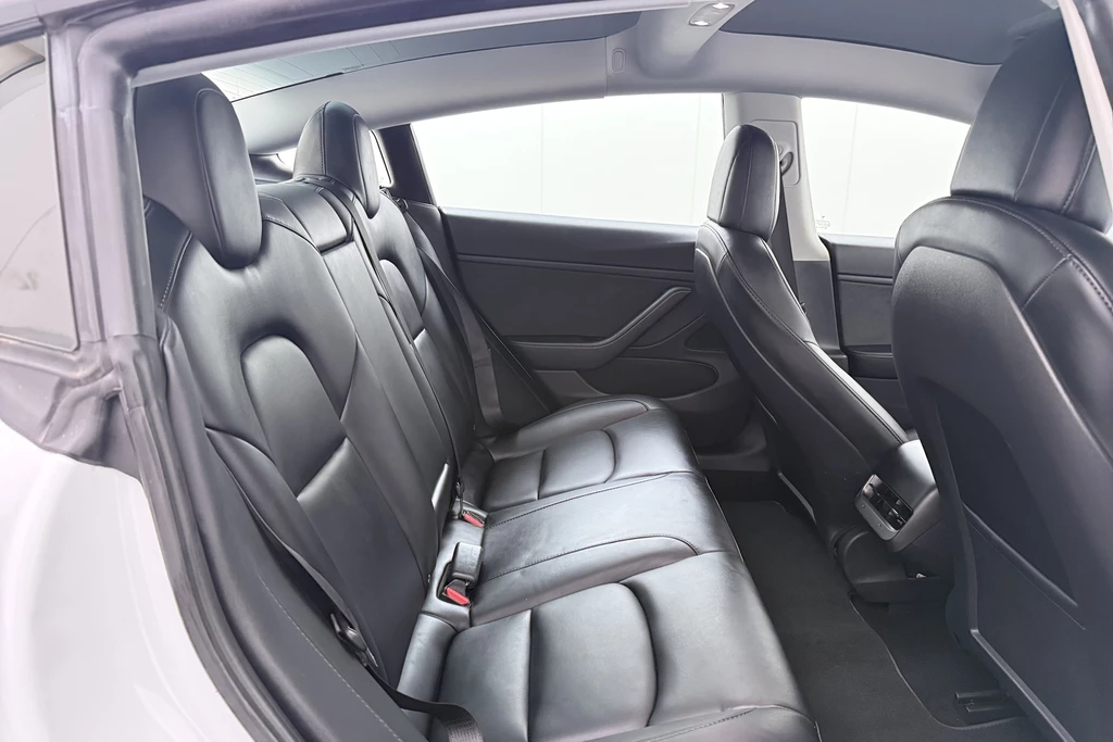 Tesla Model 3 – foto 14
