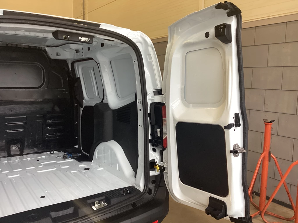 Ford Transit Courier – foto 38