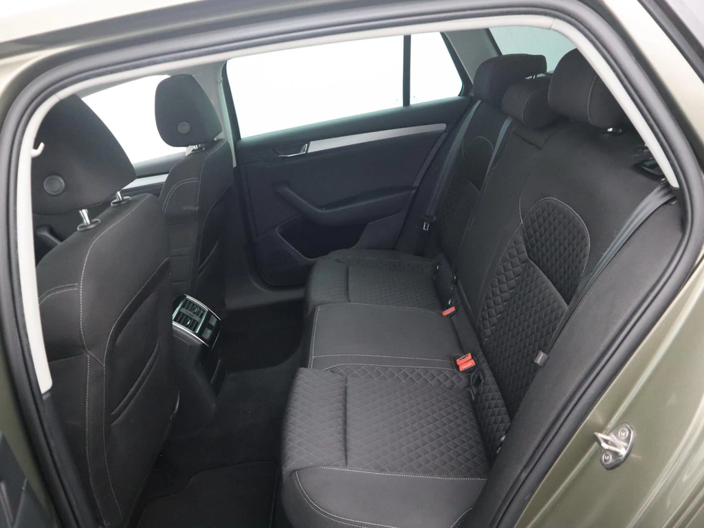 Škoda Superb – foto 40