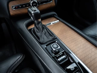 Volvo XC90 – thumbnail 30