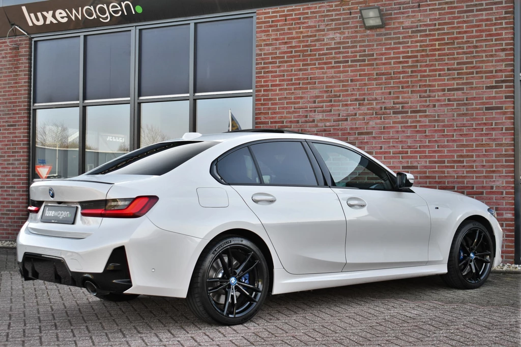 BMW 3 Serie – foto 16