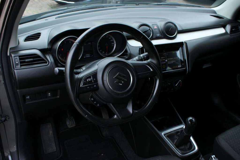 Suzuki Swift – foto 11