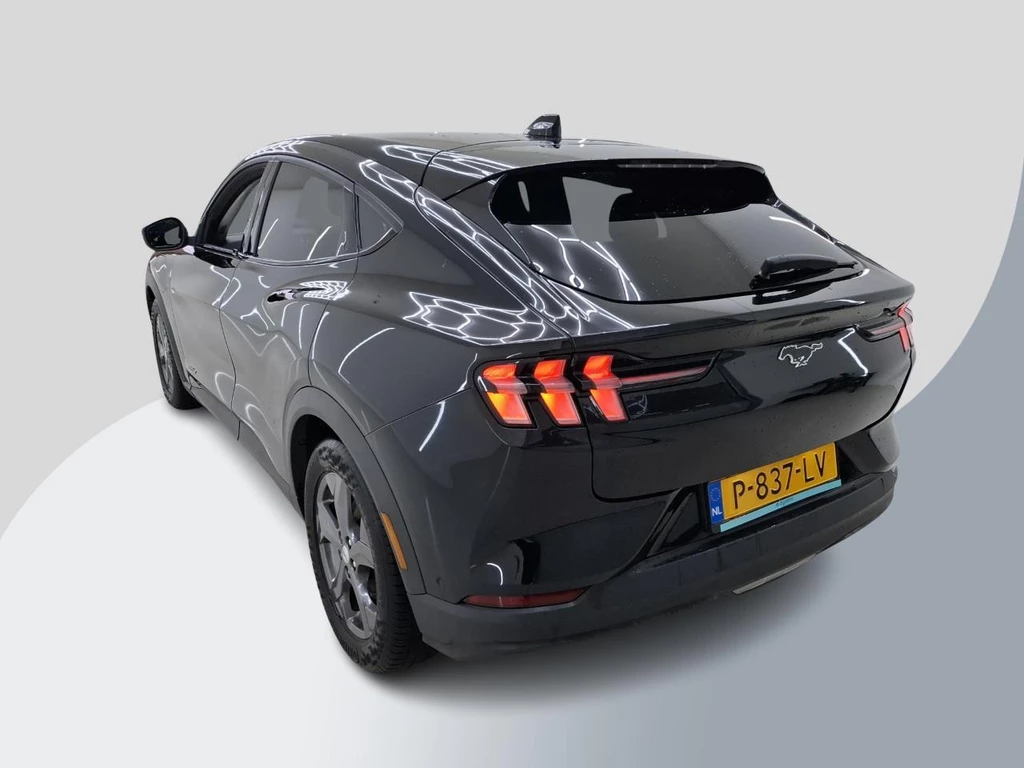 Ford Mustang Mach-E – foto 2