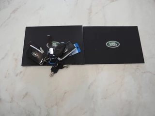 Land Rover Defender – thumbnail 13
