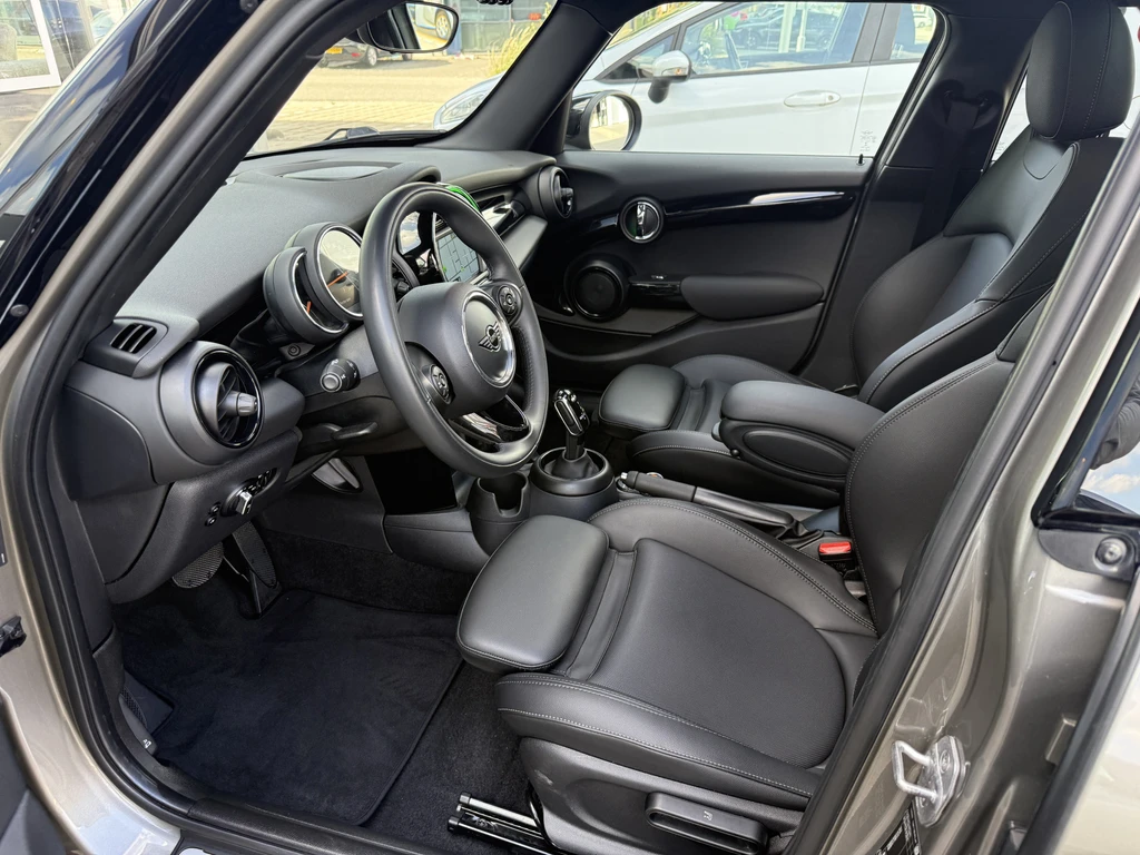 MINI 5-deurs – foto 11