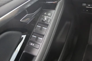 Land Rover Range Rover Evoque – thumbnail 45