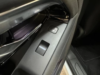 Land Rover Range Rover Evoque – thumbnail 28