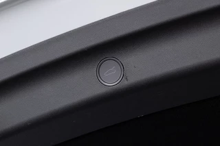 Tesla Model Y – thumbnail 38