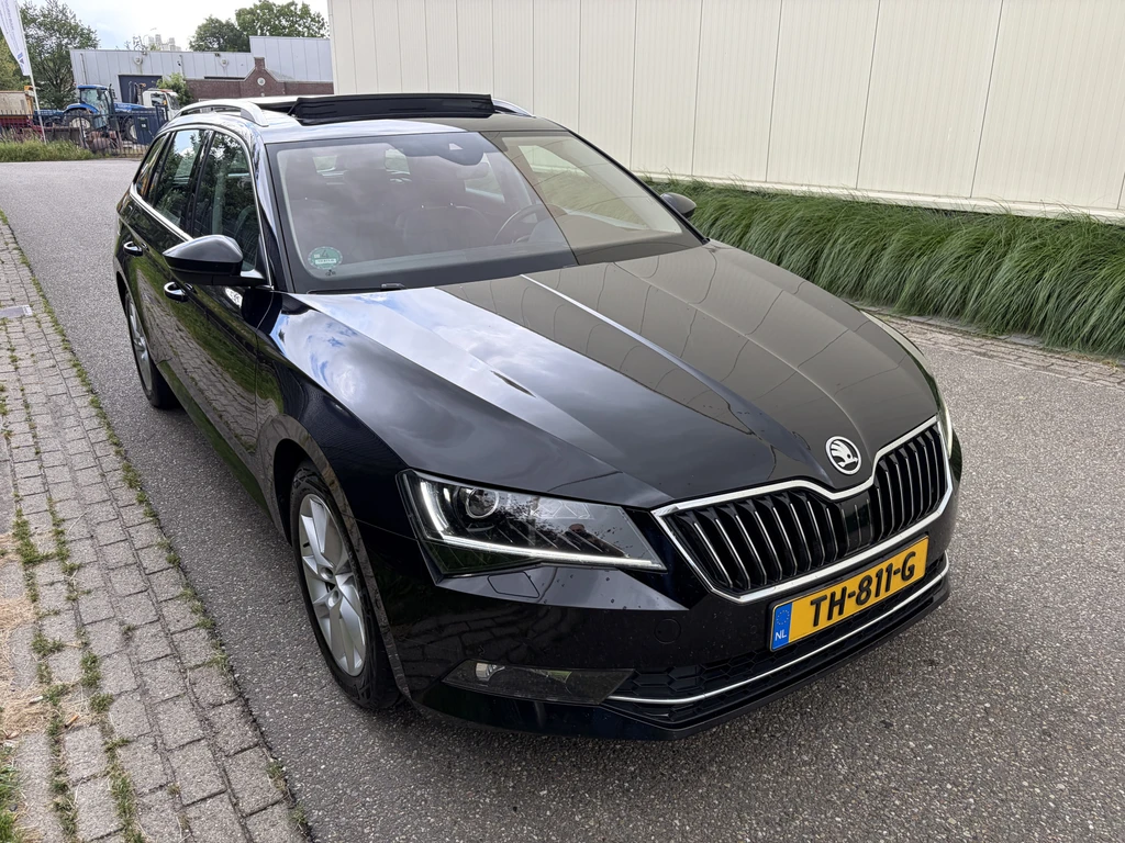 Škoda Superb – foto 8