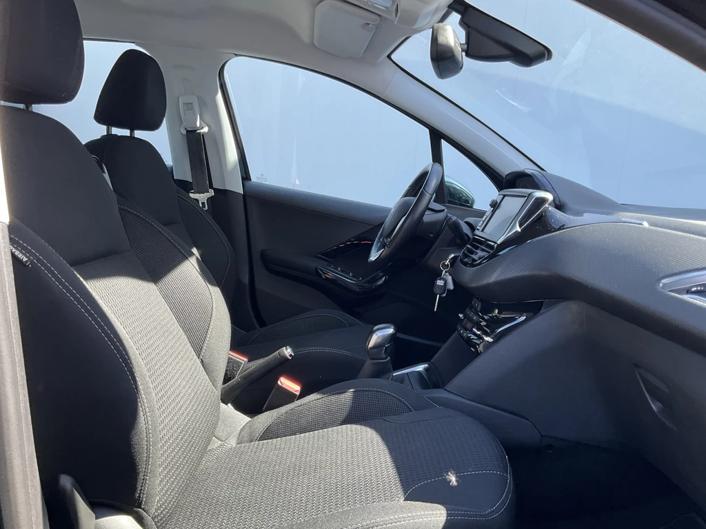 Peugeot 208 – foto 23