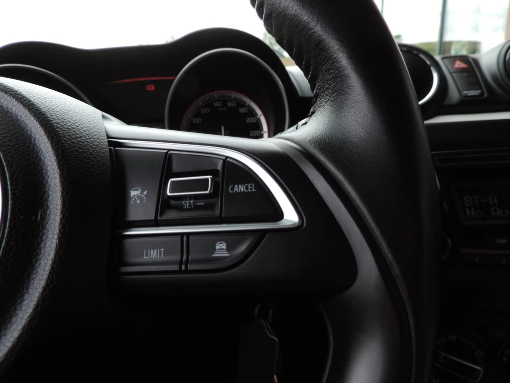 Suzuki Swift – foto 24