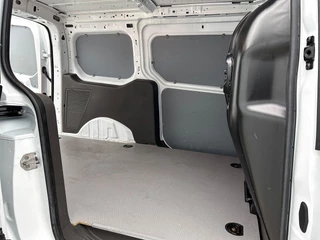 Ford Transit Connect – thumbnail 31