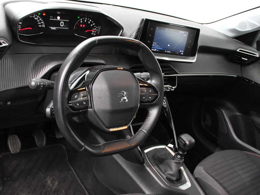 Peugeot 208 – foto 10