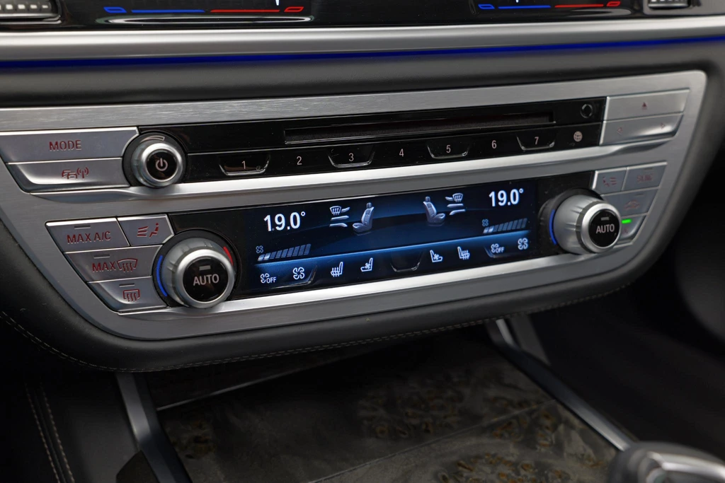 BMW 7 Serie – foto 39