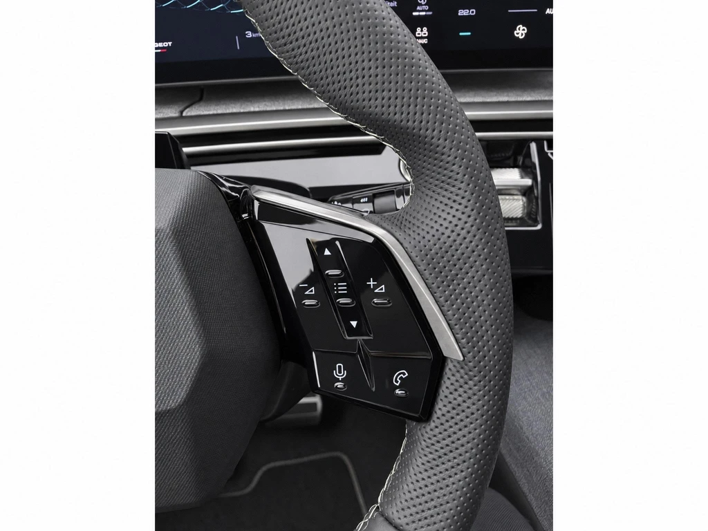 Peugeot e-3008 – foto 21