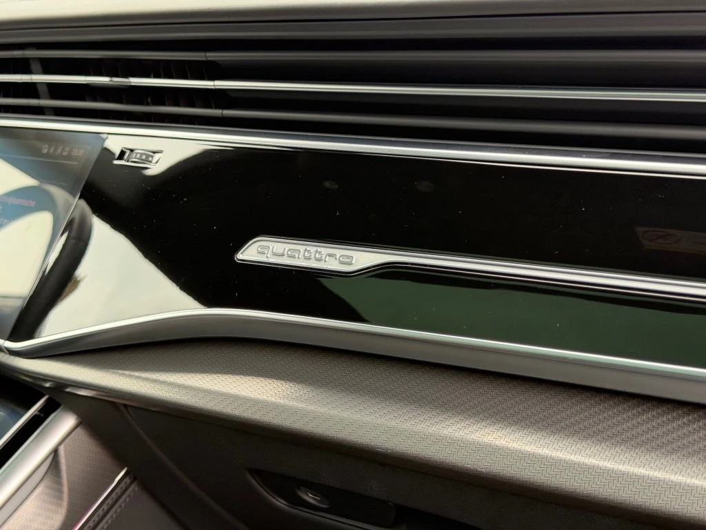 Audi RSQ8 – foto 30