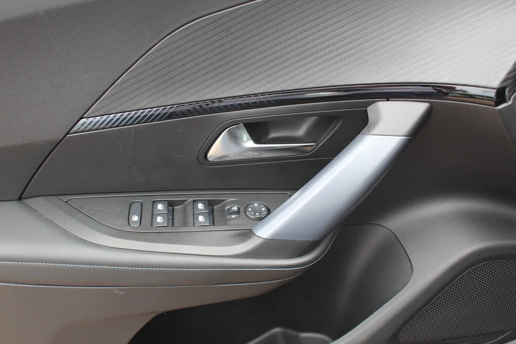 Peugeot e-2008 – foto 22