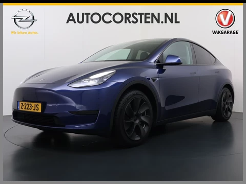 Tesla Model Y 300pk Trekhaak SOH 96% Warmtepomp LFP-Accu Leer Lmv Camera's Panoramadak Adap.Cruise Navi Ecc RWD Autopilot Stoel+Stuur+Achterbank Verwarming Elek.Achterklep Dodehoek detector Draadloze telefoonlader 1e Eigenaar 1.600KG Trekgewicht Fabrieksgarantie op Motor en Accu tot 22-04-2032/160.000km