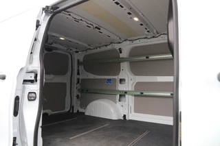 Ford Transit Custom – thumbnail 21