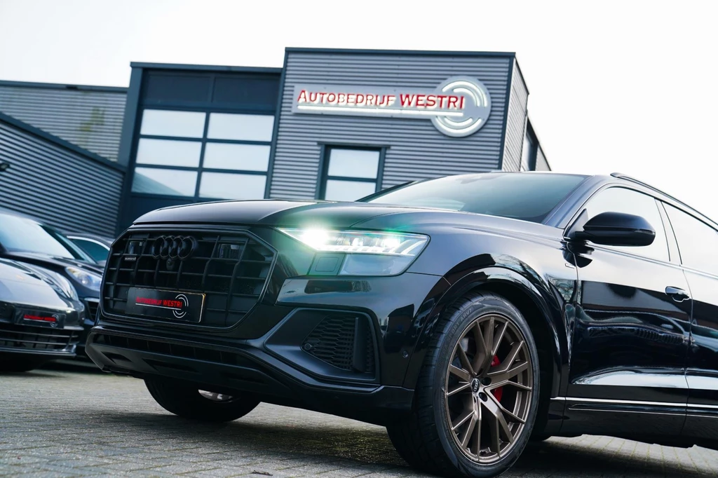 Audi Q8 – foto 7