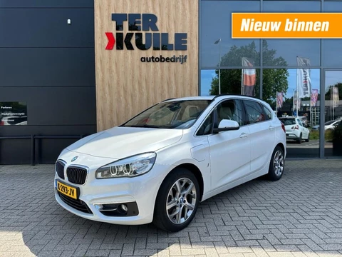 BMW 2 Serie Active Tourer 225XE High Exec. / Dealer ond. / Pano
