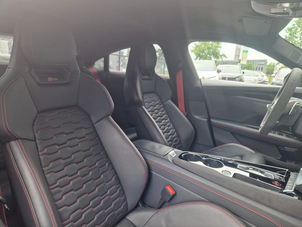 Audi e-tron GT – foto 14