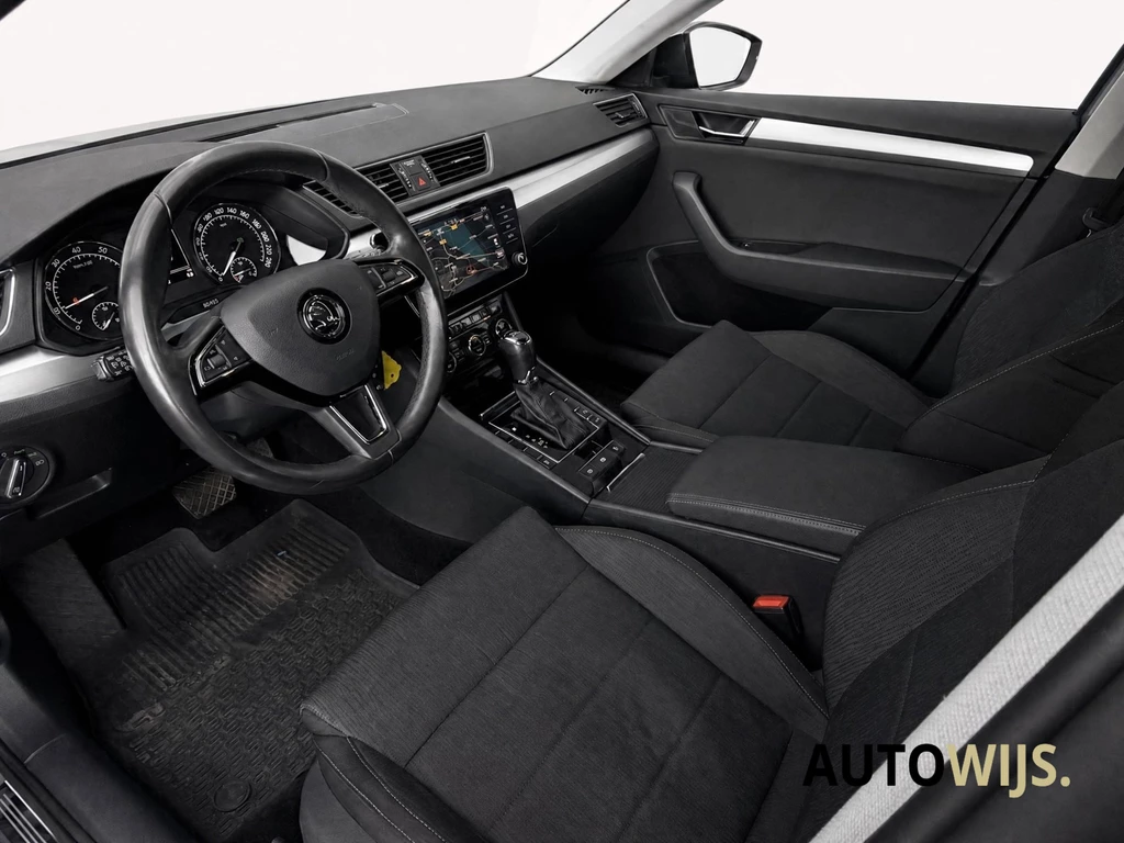 Škoda Superb – foto 16