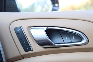 Porsche Cayenne – thumbnail 42