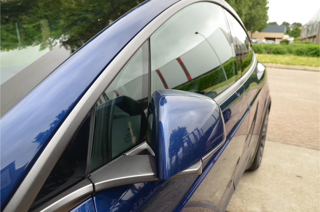 Tesla Model X – foto 33