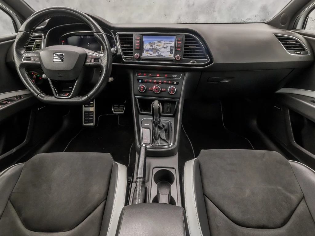 SEAT Leon – foto 8