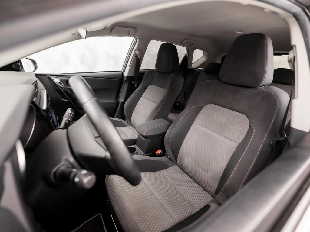 Toyota Auris – foto 16