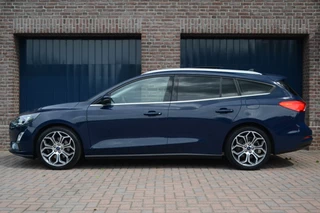 Ford Focus – thumbnail 2