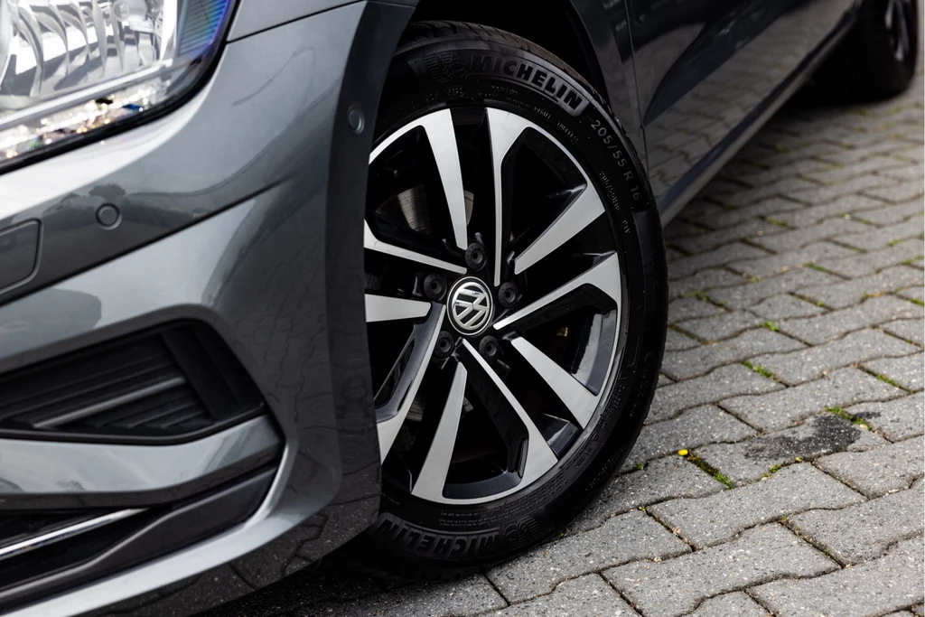 Volkswagen Golf Sportsvan – foto 59