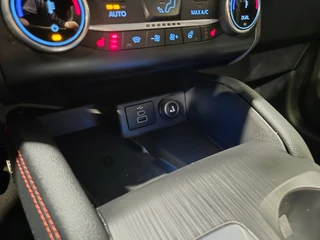 Ford Kuga – thumbnail 28