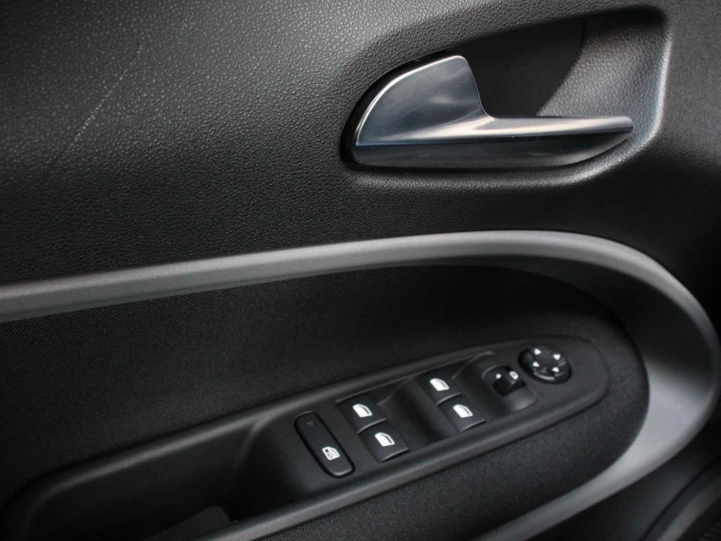 Jeep Avenger – foto 16