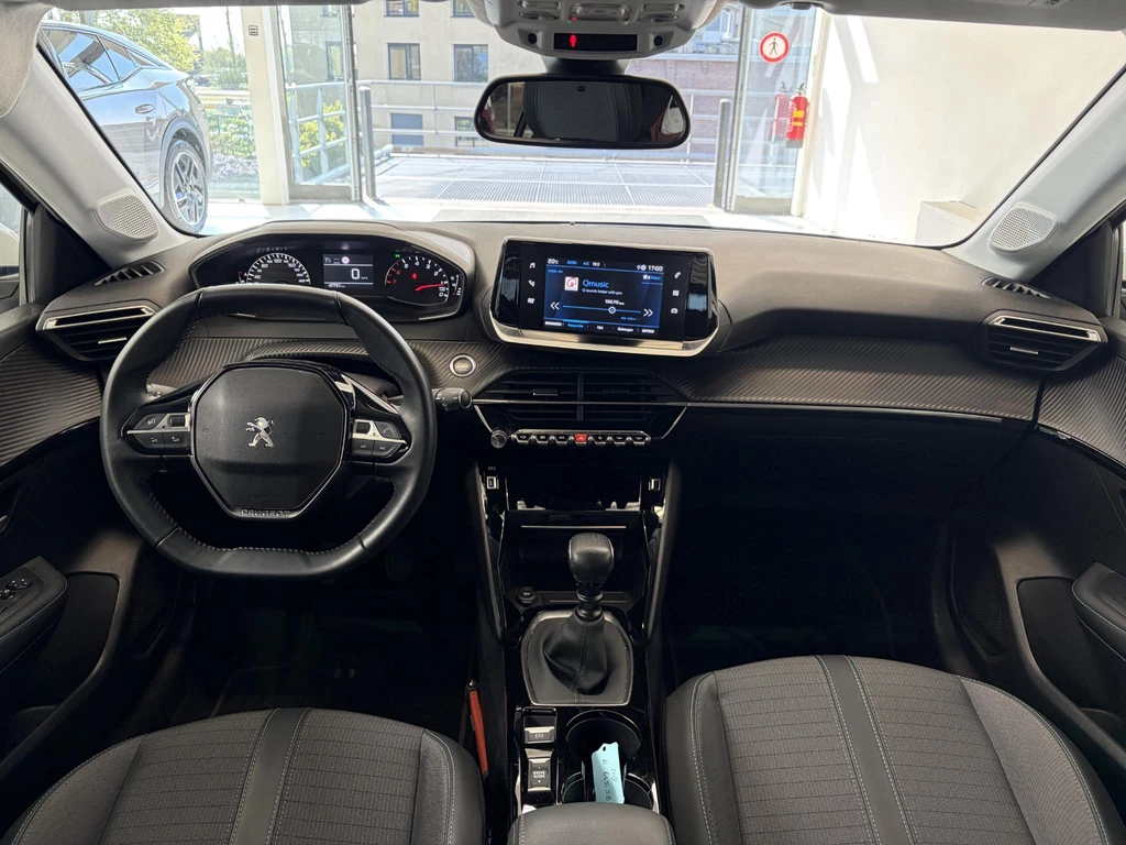 Peugeot 208 – foto 10