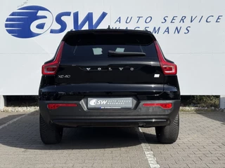 Volvo XC40 – thumbnail 4