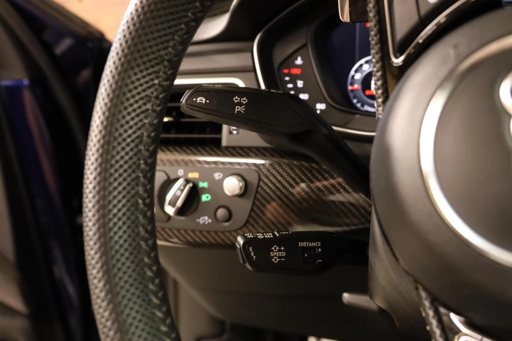 Audi RS4 – foto 17