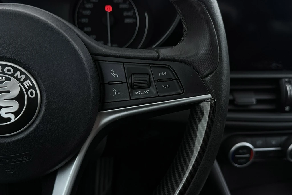 Alfa Romeo Giulia – foto 42